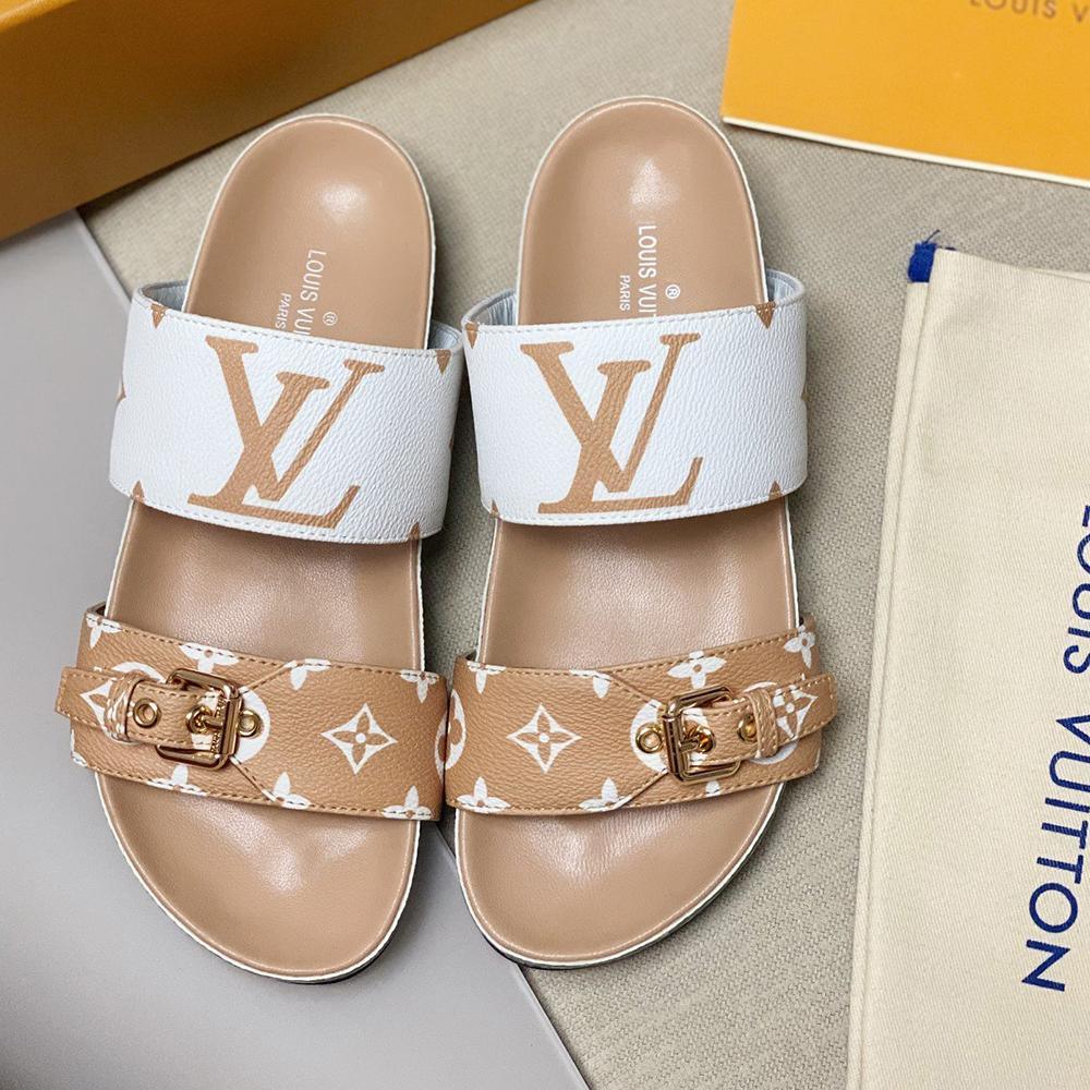 Slippers & Sandals